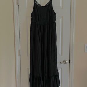 Torrid 2 Black Lace V-Neck Maxi Dress